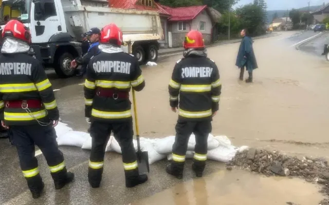 cod portocaliu inundații