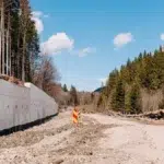 Drumul Valea Doftanei Brădet ajunge la 15 la sută execuție. Șoferii primesc o alternativă la DN1