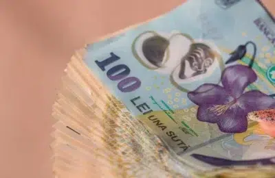 Fals polițist ucrainean prins în flagrant în București. A înșelat o femeie cu 100.000 de lei