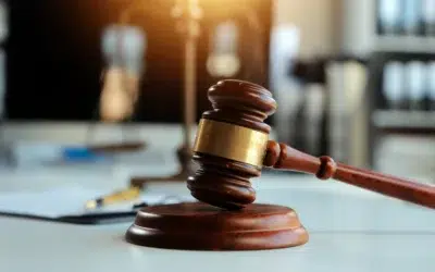 Sofer condamnat la 4 luni de inchisoare cu suspendare. A rupt oglinda unei masini in trafic