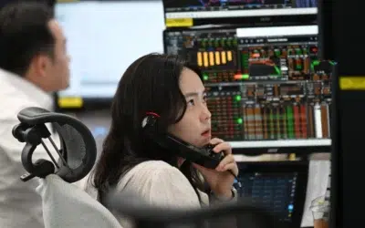 Investitorii sud coreeni pierd masiv pariind pe actiunile Samsung si SK Hynix. Reguli noi pe bursa