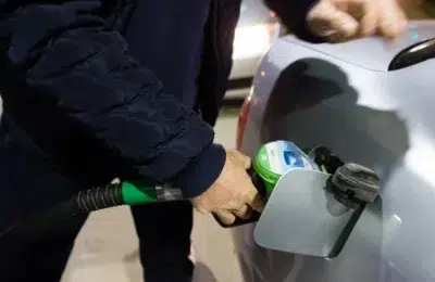 Petrolul kazah este oprit. Romania epuizeaza stocul comercial de motorina in 40 de zile