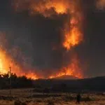 Pompierii români intervin la incendiile din Franța. 10.000 de persoane au fost evacuate