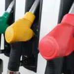 Prețul benzinei standard ajunge la 8,58 lei pe litru. Cât costă carburanții în marile orașe