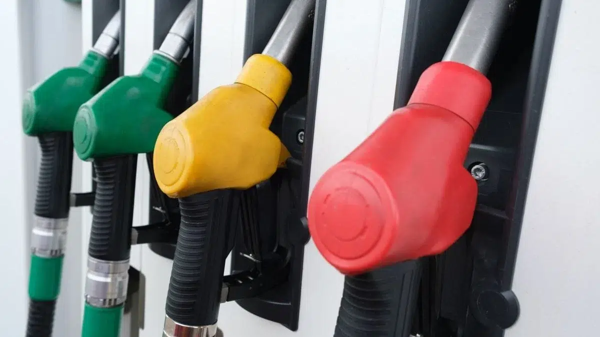 pret benzina motorina
