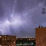 Furtuni puternice si grindina in 25 de judete. ANM anunta prognoza pana pe 10 august