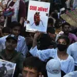 Mii de tineri protesteaza in New Delhi dupa fraudarea examenelor. Premierul Modi promite pedepse
