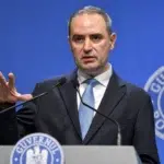 România își menține ratingul de țară dar rămâne fără bani. Economiștii anunță un blocaj financiar