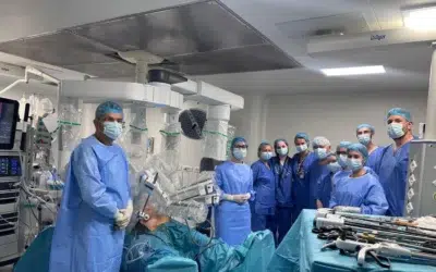 Medicii de la Fundeni inaugureaza robotul da Vinci 5. O pacienta cu cancer a fost operata
