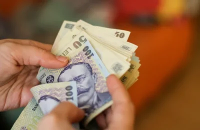 Sindicatele cer salariu minim brut de 5.000 de lei din 2027. Angajatii pierd 340 de lei lunar