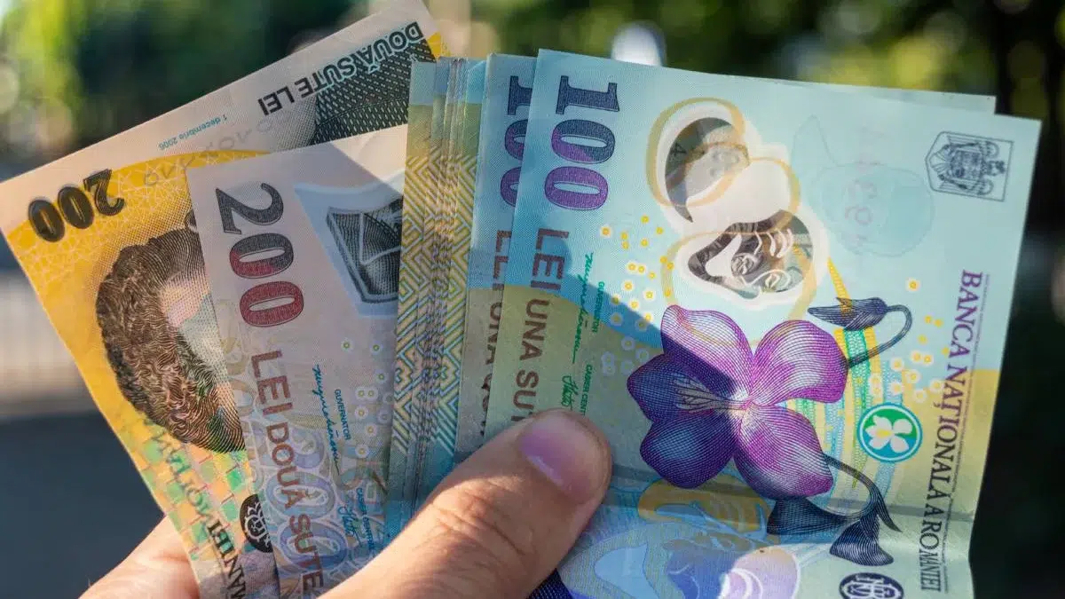 Salariul minim creste la 4.325 lei. Statul incaseaza mai mult decat angajatul
