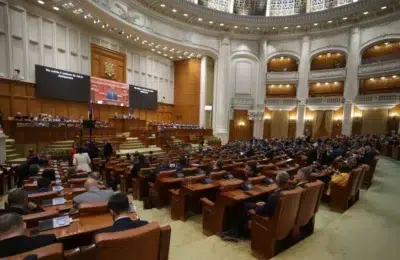 AUR ajunge la 40 la suta in noul sondaj IRES. PSD si PNL isi schimba locurile
