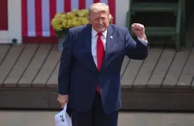 Trump critica finantarea NATO inainte de summit. Zelenski cere 140 de rachete Patriot pentru Kiev