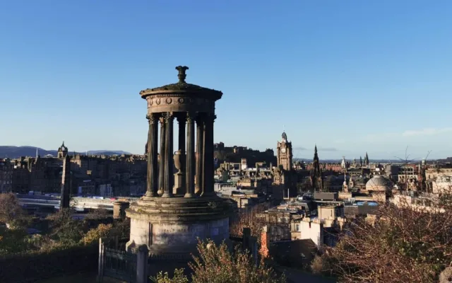 taxa turistica Edinburgh