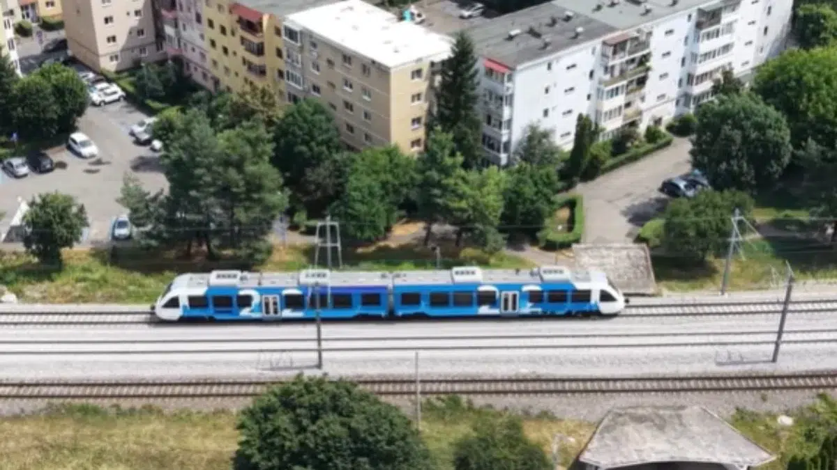tren metropolitan Brașov