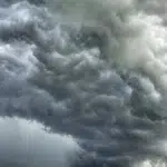ANM anunta temperaturi de 39 de grade si vijelii. Ce avertisment lanseaza Ilie Bolojan
