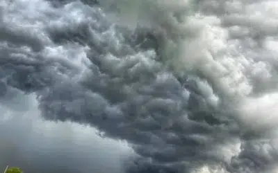 ANM anunta temperaturi de 39 de grade si vijelii. Ce avertisment lanseaza Ilie Bolojan
