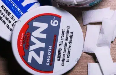 FDA permite promovarea pliculetelor Zyn ca fiind mai putin riscante decat tigarile