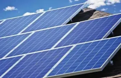 Prosumatorii cer TVA zero pentru panouri fotovoltaice. Proiectul ajunge pe masa Parlamentului