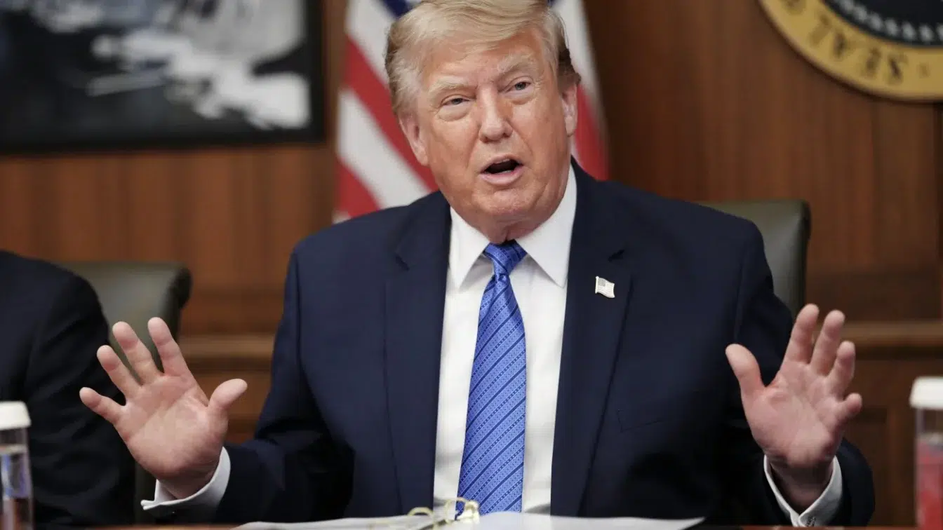 Trump ordine cetatenie