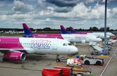 Wizz Air raportează pierderi de 183 milioane euro. Compania mută avioanele pe rutele din Europa