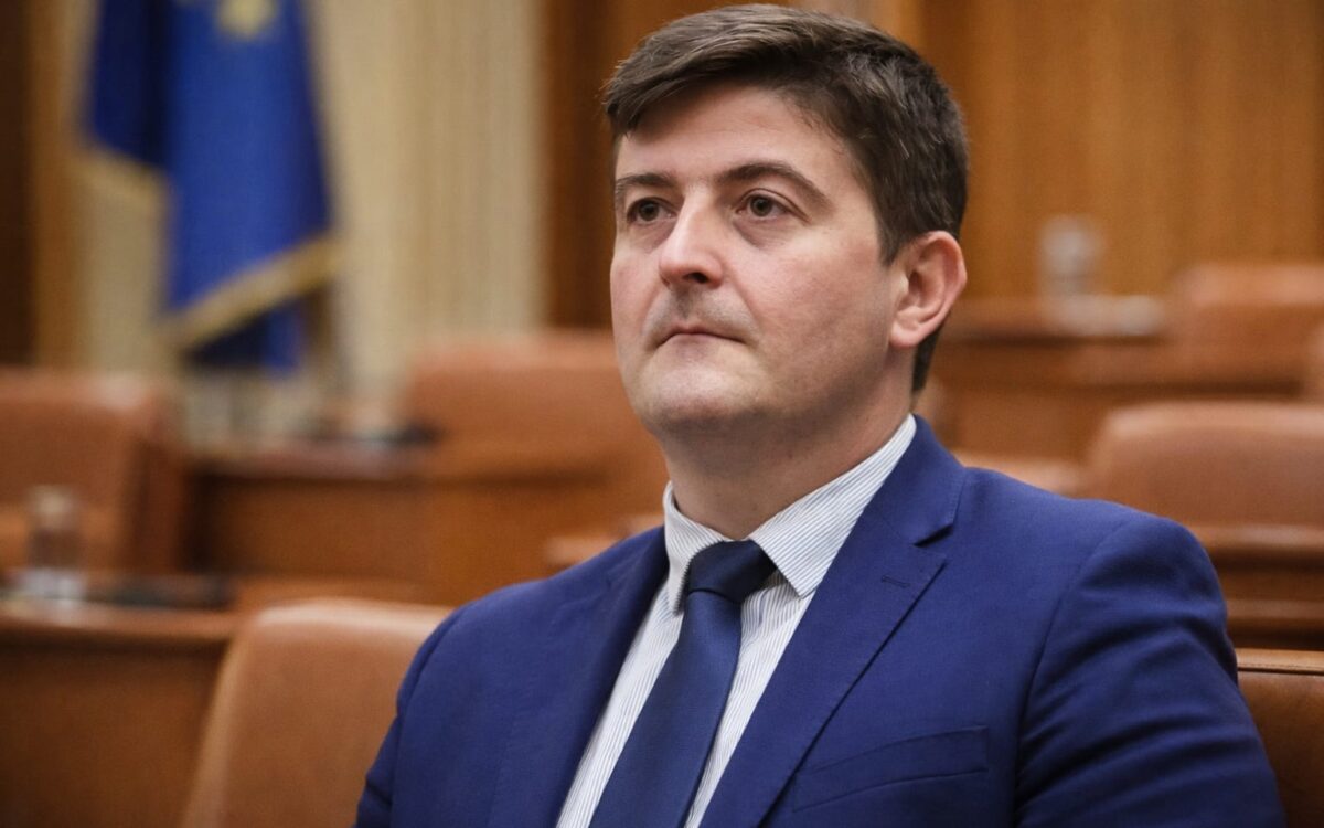 AEP partide politice, AEP, condusă de Adrian Țuțuianu, ar putea decide cine intră în jocul politic. Ce riscă partidele noi