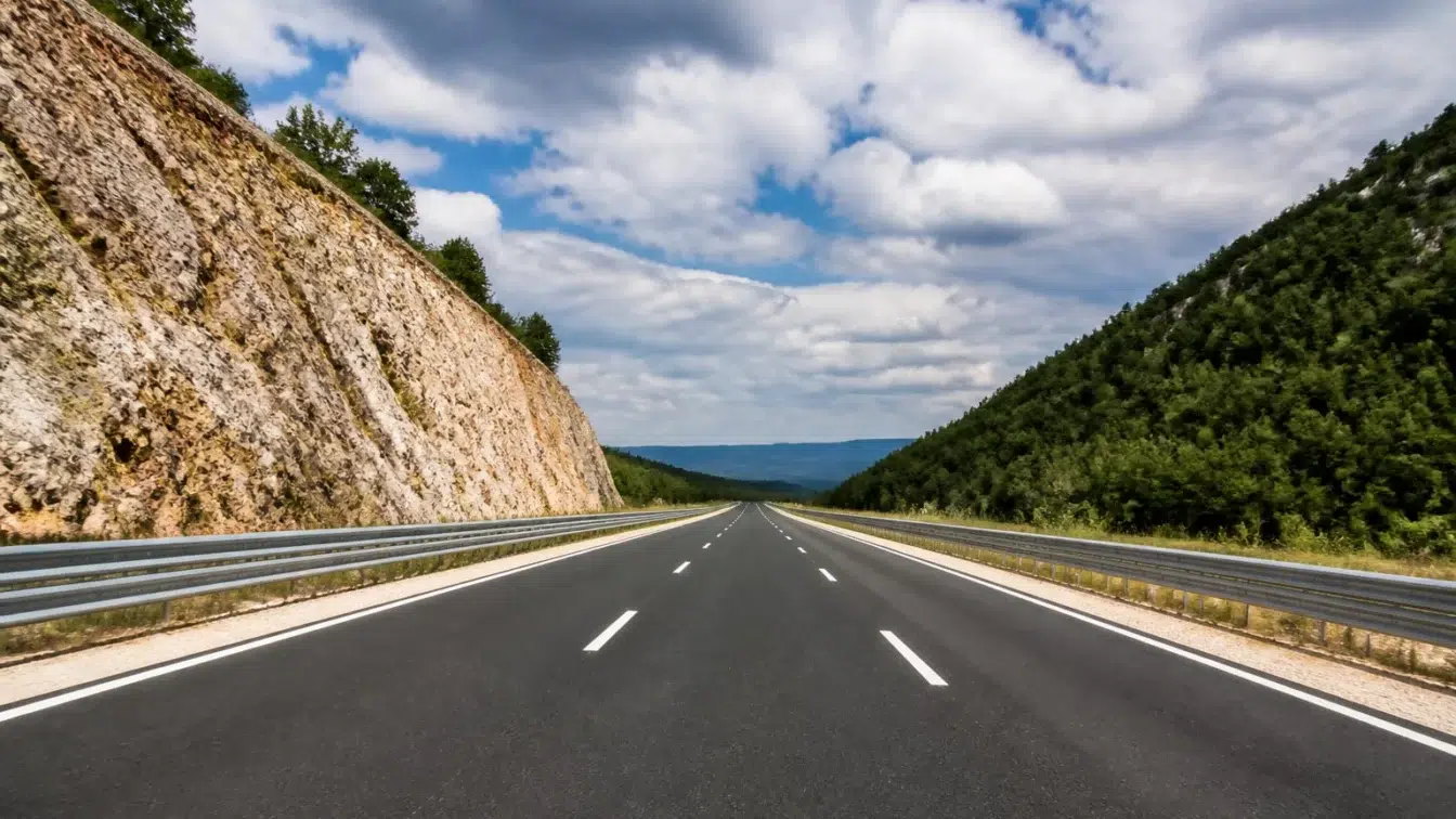 Romania inaugureaza primii 12 kilometri de autostrada din 2026. Circulatia a inceput pe A3