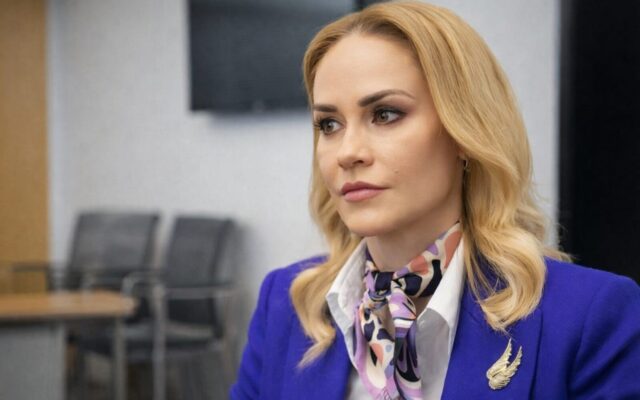 burse sociale elevi, Gabriela Firea atacă proiectul care taie bursa socială de 300 de lei. Ce se poate întâmpla cu peste