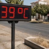 ANM a emis cod portocaliu de caniculă în 27 de județe. Ce zone pot ajunge la 40°C și cât țin nopțile tropicale