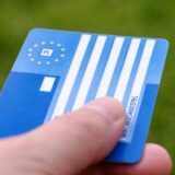 Cardul european de sănătate este valabil doi ani și se eliberează gratuit. Ce acoperă în UE și ce costuri rămân pe seama