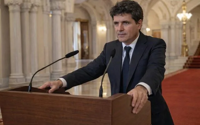 cod de TVA anulat, Nicușor Dan a promulgat legea care șterge TVA retroactiv cerut de ANAF. Cine scapă de datorii și cum își
