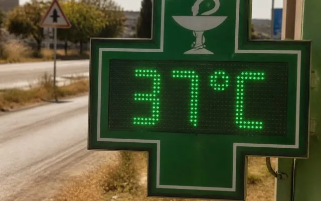 Cod portocaliu de furtuni și caniculă, Sudul țării intră sub caniculă, iar centrul și nordul sub furtuni severe. Cine este