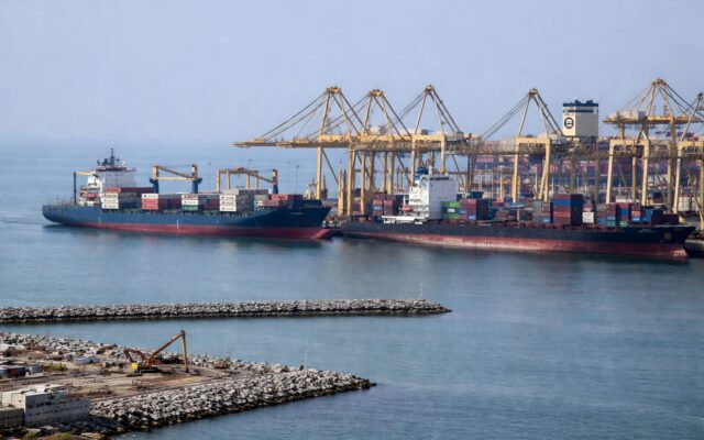 Comerț Iran EAU, Emiratele Arabe Unite suspendă comerțul cu Iranul după atacuri cu rachete
