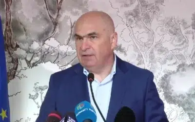 Premierul Bolojan inaugureaza o cresa de 30 milioane lei. Guvernul promite 100 de unitati noi