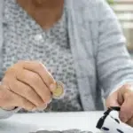 Fals curier BNR prins in flagrant in Bucuresti. O pensionara a pierdut 50.000 de lei