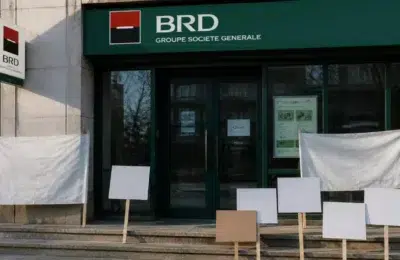 Angajatii BRD intra joi in greva de avertisment. Sindicatul Impact respinge noua oferta salariala