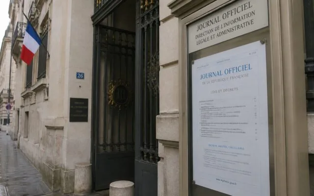 moarte asistată Franța, Moartea asistată devine lege în Franța, după promulgarea lui Macron
