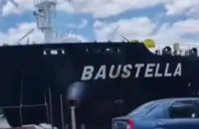 Nava Baustella esueaza pe Canalul Sulina si blocheaza traficul. Al doilea incident in doua luni