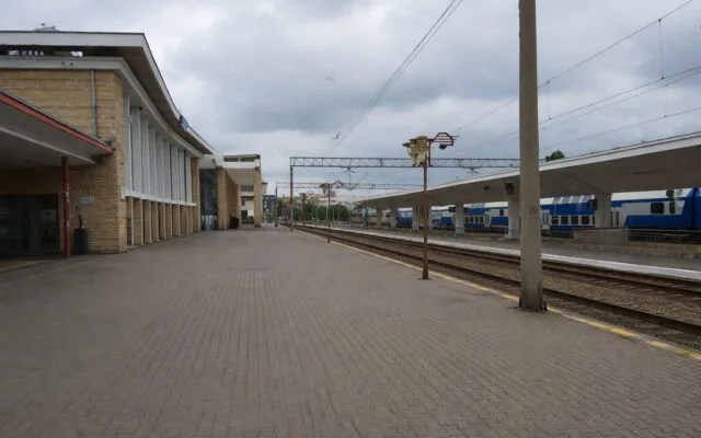 suspendare trenuri, Un operator privat iese temporar de pe una dintre cele mai circulate rute din țară. De ce a oprit șase