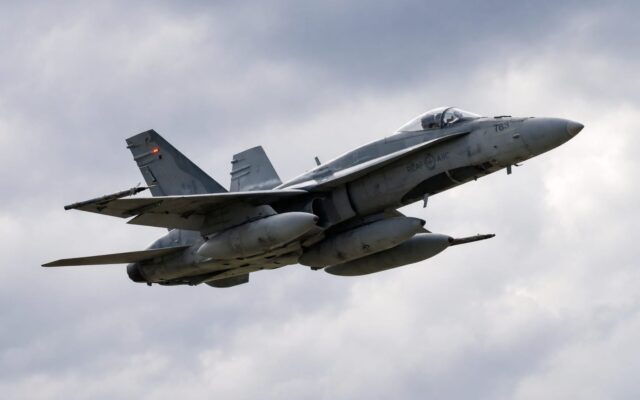 ținte aeriene România, MApN a ridicat două F-18 spaniole după o alertă lângă Insula Șerpilor. Ce s-a întâmplat în nordul