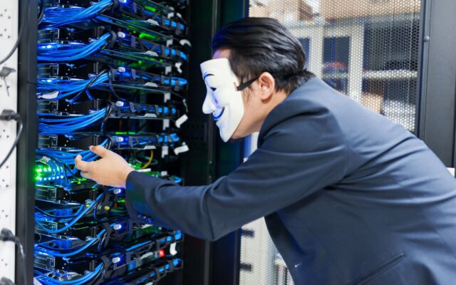 Vulnerabilități în infrastructura digitală