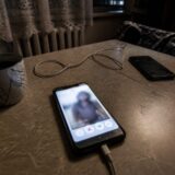Utilizator al unei aplicații de dating