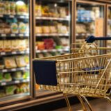 comerțul cu amănuntul, Magazinele rămân sub nivelul de anul trecut după 13 luni de declin. Produsele nealimentare au cea mai