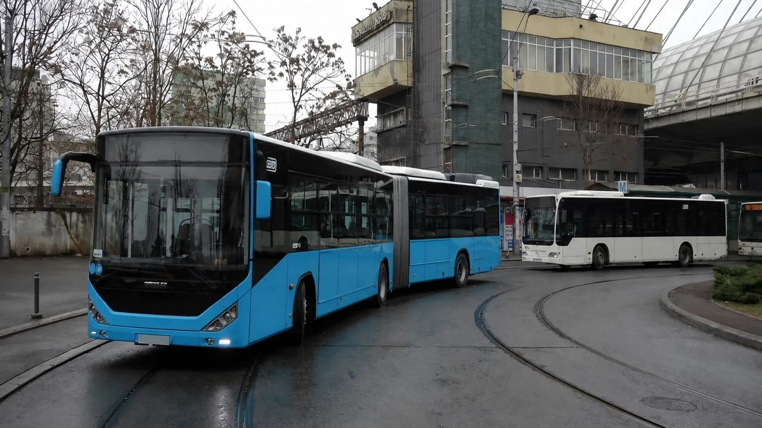 Autobuzele afectate de insolvența STB
