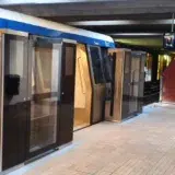 Tren Metrorex în stație