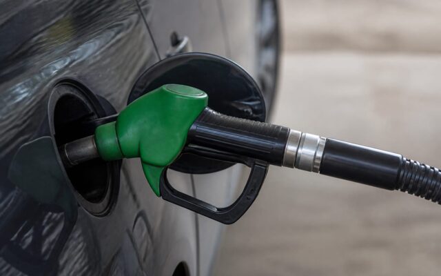 prețul benzinei, Benzina a urcat la 9,73 lei pe litru în majoritatea țării. Cât costă acum un plin și ce se întâmplă cu