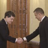 Negocieri politice privind alegeri anticipate