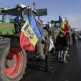 Tractoare și steaguri la protestul fermierilor