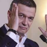 Gestul politicianului în timpul declarațiilor