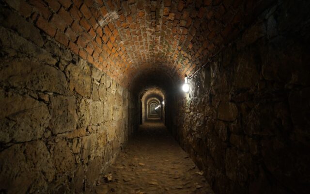 Tunelul lui Eupalinos s-a întâlnit cu doar 4 centimetri abatere. Cum au reușit constructorii antici
